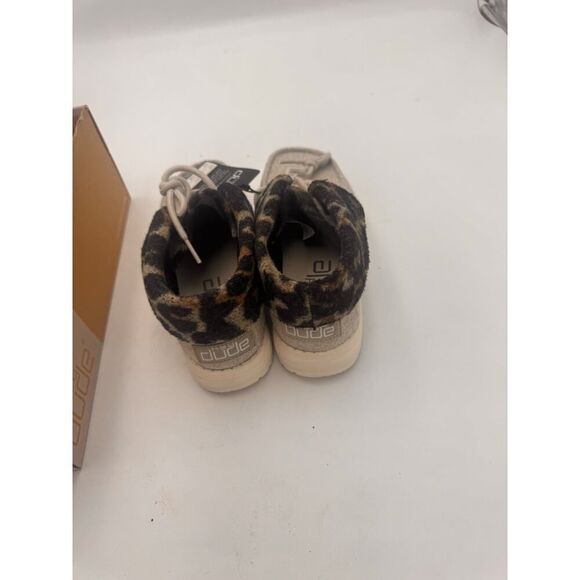 Hey Dudes Britt Cream Cheetah Womens Shoes Size 6 NIB - Picture 4 of 7